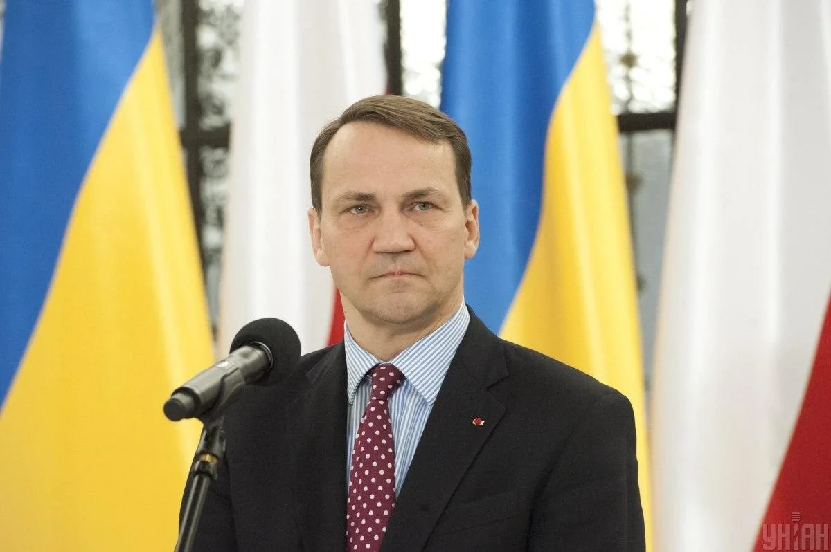 Сікорський окреслив коло питань для дискусії про перехоплення ракет над Україною